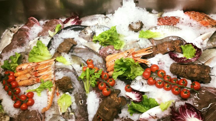 seafood dinning in Sarande